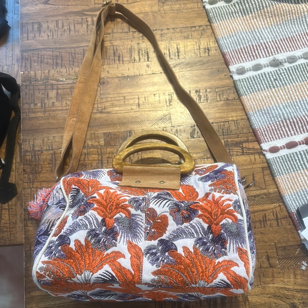 Floral Patterned Handbag with Wooden Handles
